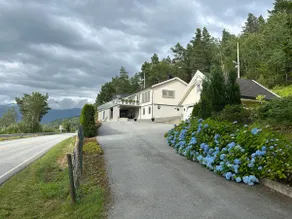 Vangsnes - charming apartment with Fjord view - Image 3