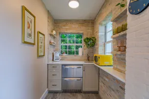 Moko Jumbie House - \"Historic Suite\" \nA Modern 1-Bedroom Oasis. - Image 3