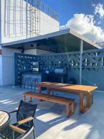 Modern Apartment with Pool, Gym and Sea View - Image 5