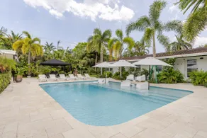 #1 Luxury Resort Style Fort Lauderdale EPIC POOL - Image 2