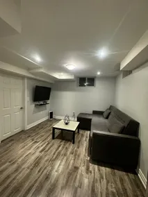 Modern Clean 2bedrm Apartment! - Image 2
