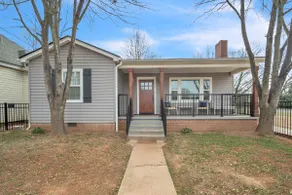 Cozy 3BR Retreat w/ Fence Near Downtown Amenities - Image 2
