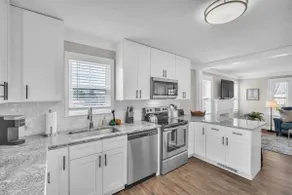 Cozy 3BR Retreat w/ Fence Near Downtown Amenities - Image 3