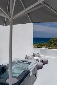 Kamara Sea View Junior Suite - Image 3