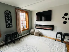 The Perfect Spot! A Downtown Montpelier Apartment - Image 5