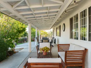 Secluded Family Escape: Game Room, Hot Tub, Beach - Image 4