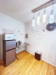 Beautiful 2BR1BA Home, Smart TVs, Bidet, Free Pkg - Image 5