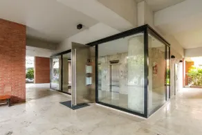 Libert Gardens Sunny 2BR Heated Pool River View - Image 5
