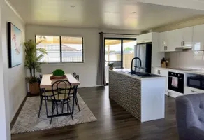 4 Bedroom Home South Penrith. - Image 3