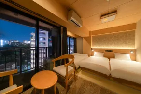 [WELLSTAY New World and Residence] OSAKA/Tsutenkaku/Zoo/4-person room/3 beds - Image 3