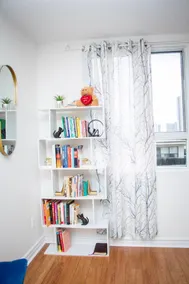 Stylish Condo | Free Parking | Gym | Office Space - Image 2