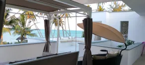 Luxury Ahadi Beachfront Villa Pool & Beach Access - Image 5