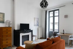 Carcassonne Bastide Appartements - Image 4