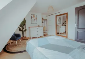 2 bedroom house with all comforts - Image 3