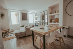 2 bedroom house with all comforts - Image 2