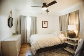 Nestled Inn - Image 3