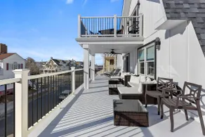 Luxury Beach Block Home w/ Ocean Views - Sleeps 26 - Image 5
