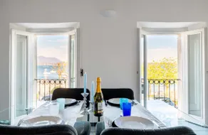 Incanto | Beautiful lake view in the center - Image 2