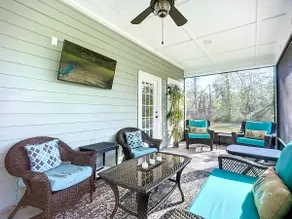 Gated 5 acres with fitness, 5 tvs, king bed - Image 5