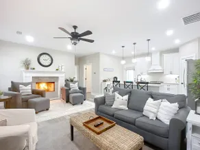 Gated 5 acres with fitness, 5 tvs, king bed - Image 3