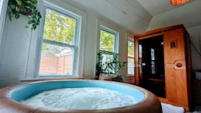 The Ivy @ West 7th Pool Table-HotTub-Updated Charm - Image 4