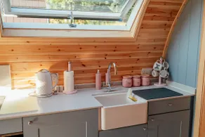Craigmaddie Glamping - Butterfly (sleeps 4) - Image 3