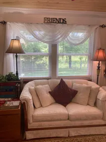 Gina's Cabin - Image 3
