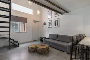 Designer loft in Barajas - Image 2