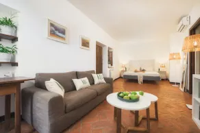 In Tuscany Rooms - Image 2