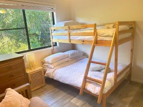 Quiet Private Nimbin Town House With TV & Netflix - Image 4