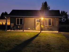 Soak up the mountain View in \" R Agnew Cottage\" - Image 5