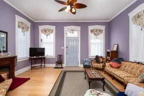 Landmark, Accessible Home in Historic Downtown - Image 3
