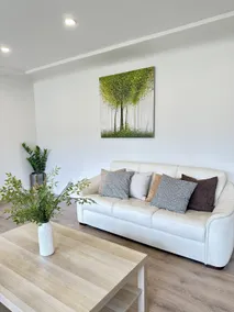 Near Holdom Skytrain Spacious Main Floor home - Image 5