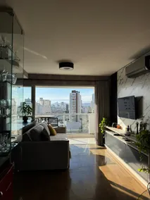 Essence | Elegant Apartment with Spectacular View - Image 2