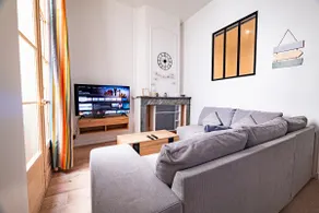 Fabriqués - 1st · 2-bedroom apartment in the city center *Pied du Cast - Image 3