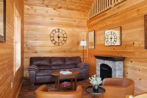 Family Log Cabin Kitchenette White Mountains - Image 5
