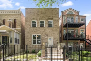 Beautifully Renovated House 10 mins from Downtown - Image 2