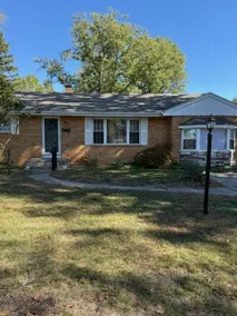 *Convenient and Homey* 4 BR 1 BA w/King Bed - Image 4