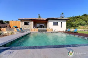 4-star air-conditioned villa in southern Ardèche with pool - Image 2
