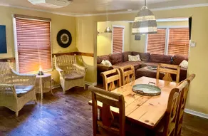 Moosewood Cottage- Hot Tub, Downtown, Dog Friendly - Image 4