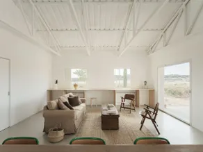 A designer house among vineyards - Image 3