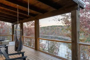 Luxury Lake House W/ Amazing View & Private Hot Tu - Image 5