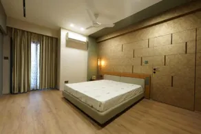 Woodlands Apartment- Fully furnished Luxury Apt - Image 4