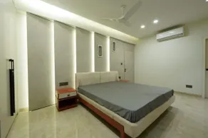 Woodlands Apartment- Fully furnished Luxury Apt - Image 3