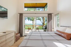 Lake Dreams Hideaway | 10 Acres | Stunning views - Image 5