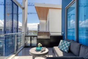 Breathtaking Beachfront 3 Bedroom Penthouse Bokarina Sunshine Coast - Image 2