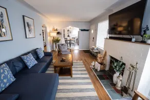 The Blue House + Pool Table & Big Yard! 3br/1ba - Image 2