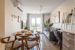 Modern Zen 2BR w/ Gym, Free Parking, DT & Airport - Image 4