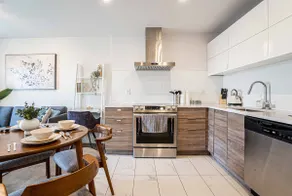 Modern Zen 2BR w/ Gym, Free Parking, DT & Airport - Image 5