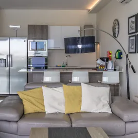 Avalon by the Sea - A Breath of Oceanfront Luxury - Image 5